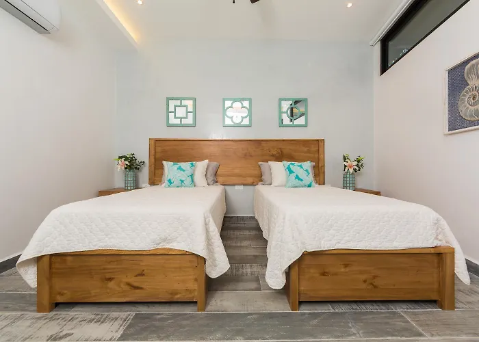 Villa Cgt - 5-bedroom In Exclusive Beachfront Community *