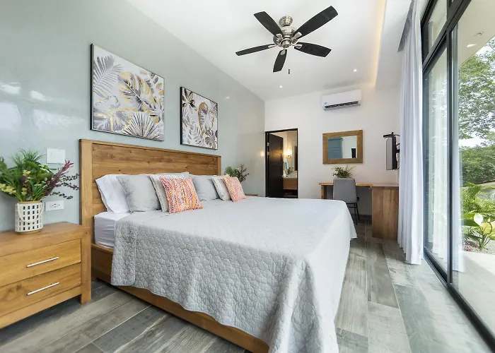 Villa Cgt - 5-bedroom In Exclusive Beachfront Community Tamarindo