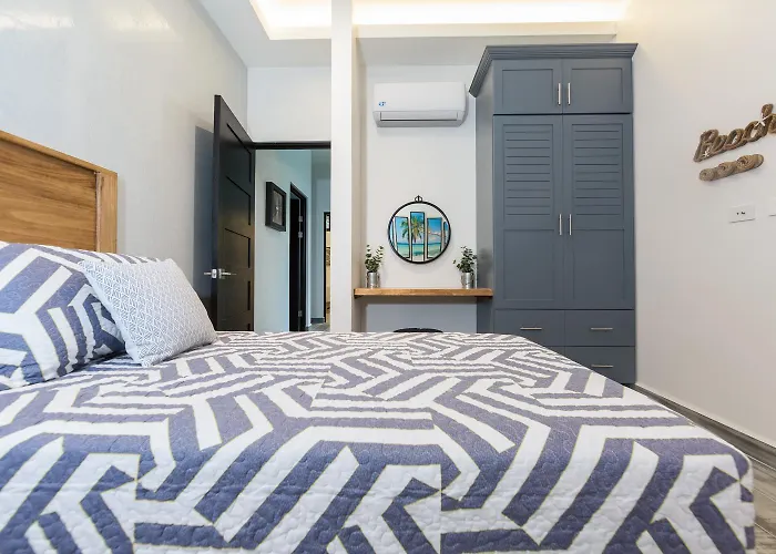 Cgt - 5-bedroom In Exclusive Beachfront Community